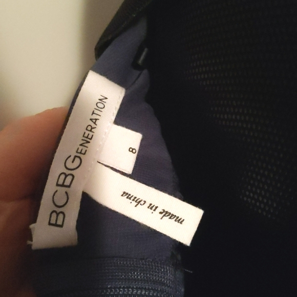 EUC BCBG Dress. Size 8 - Asymmetrical Details - Picture 4 of 4
